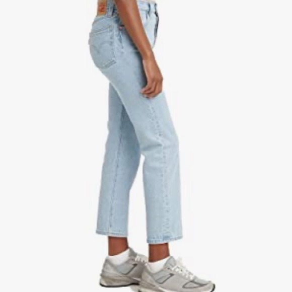 Levi's Ankle Cropped Jeans - Picture 2 of 7
